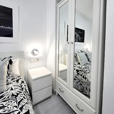 Le Luxe Au Soleil Face A La *